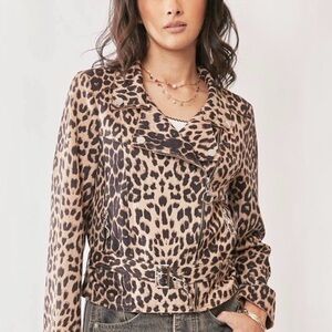 DAVI & DANI Leopard Print Jacket